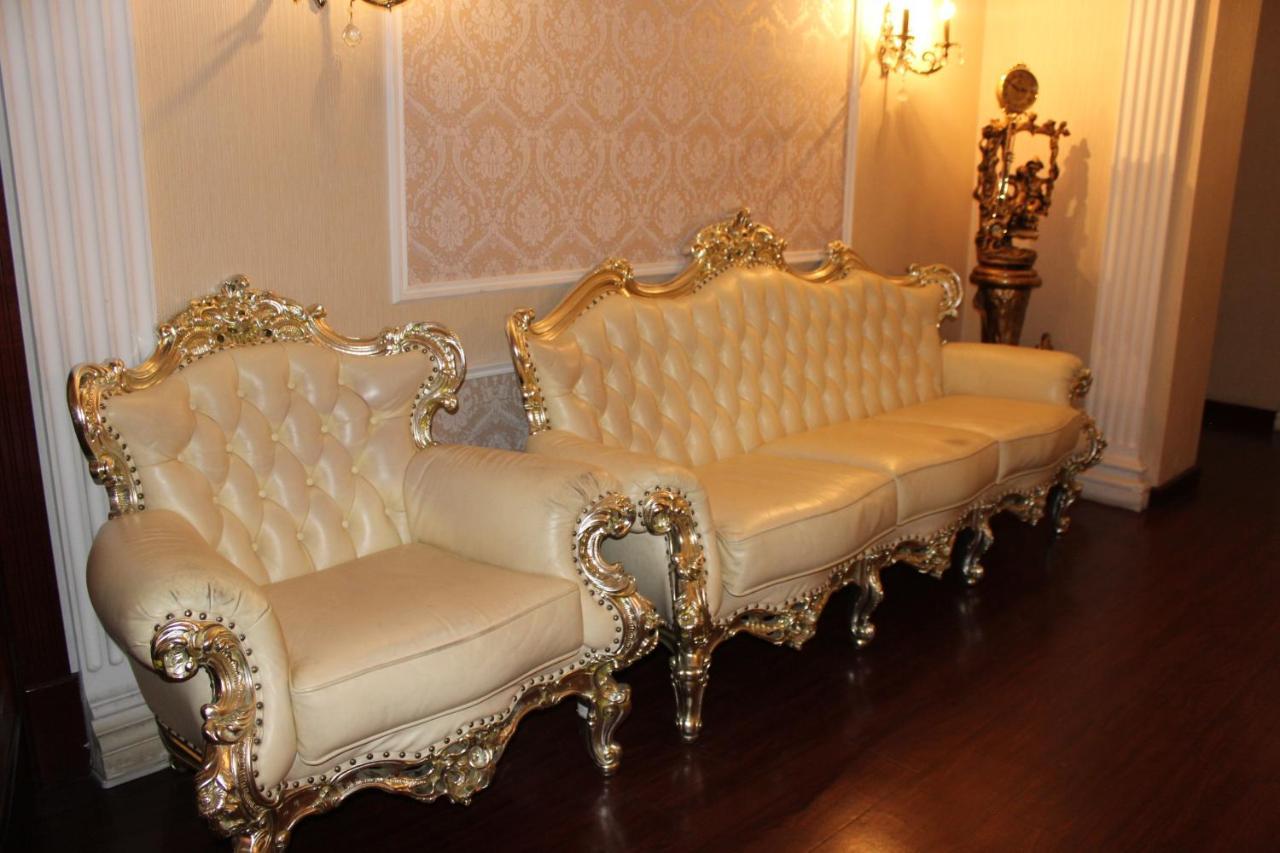 Vintage Boutique Hotel Astana Buitenkant foto